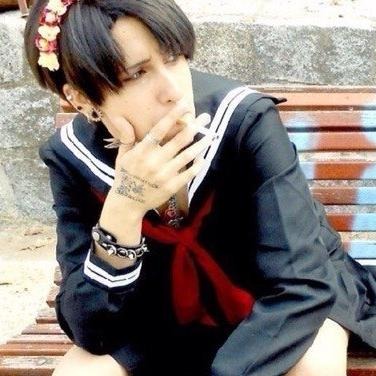 검은 피